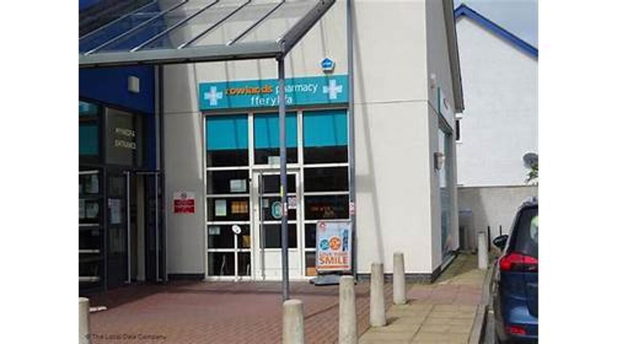Images Rowlands Pharmacy Bron Derw