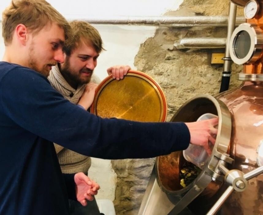 Images Persie Distillery