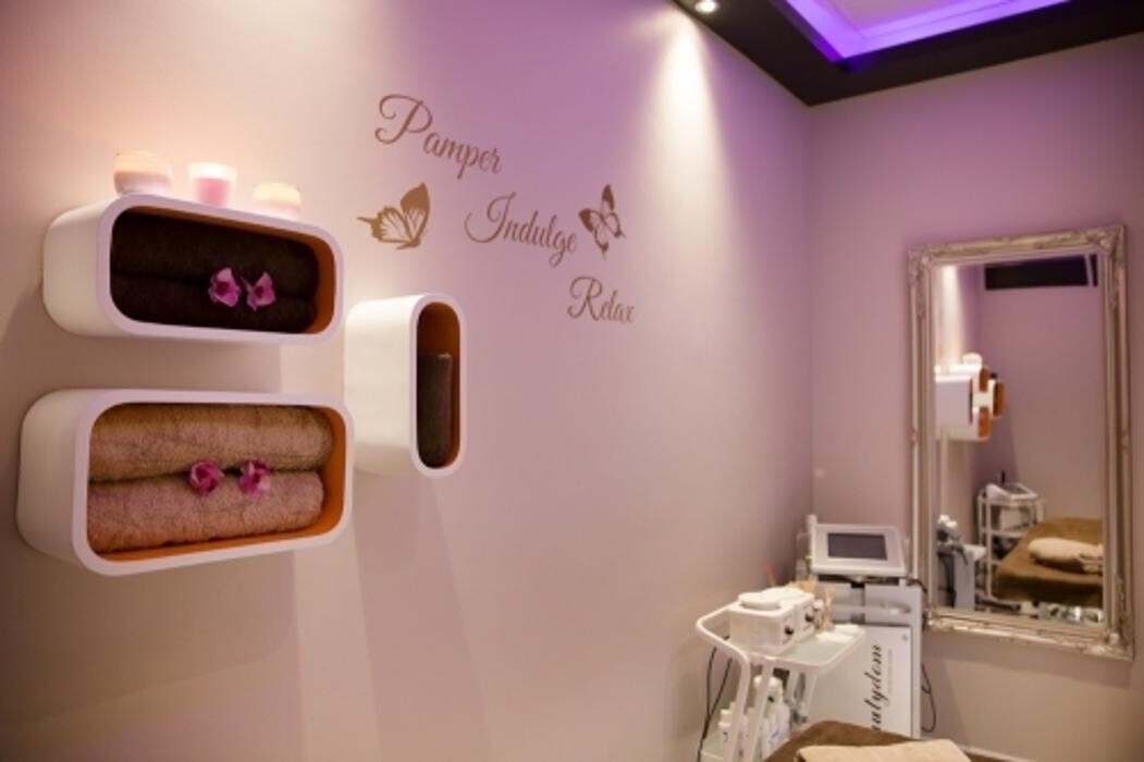 Images Luxurious Beauty Boutique Beauty & Laser Clinic