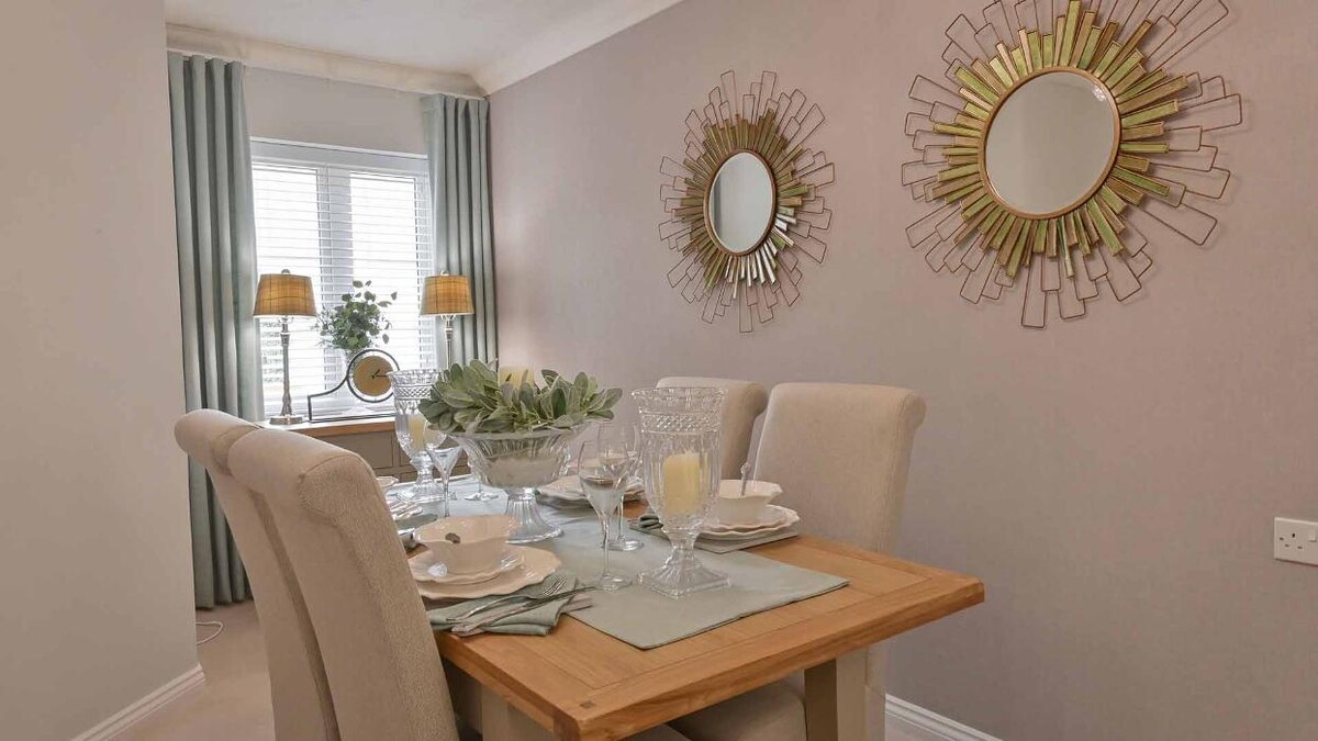 Images Churchill Living