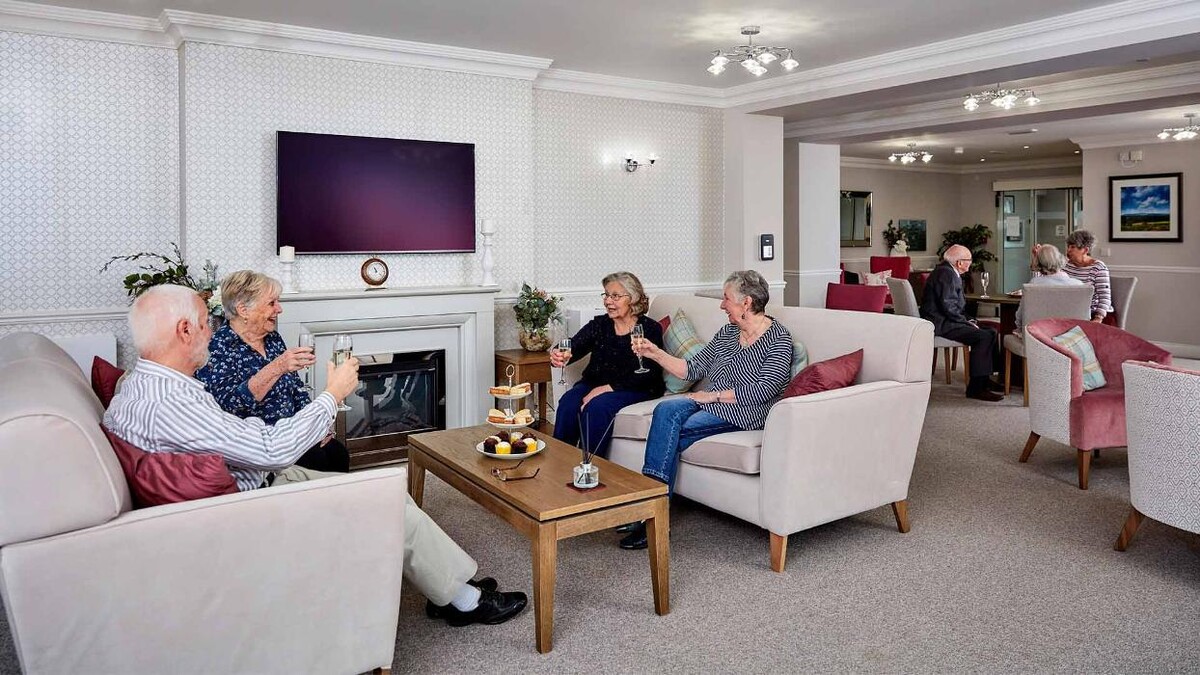 Images Churchill Living