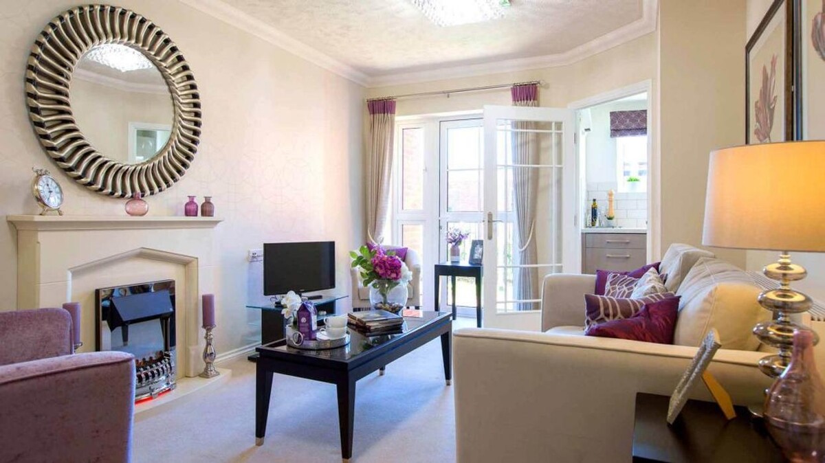 Images Churchill Living