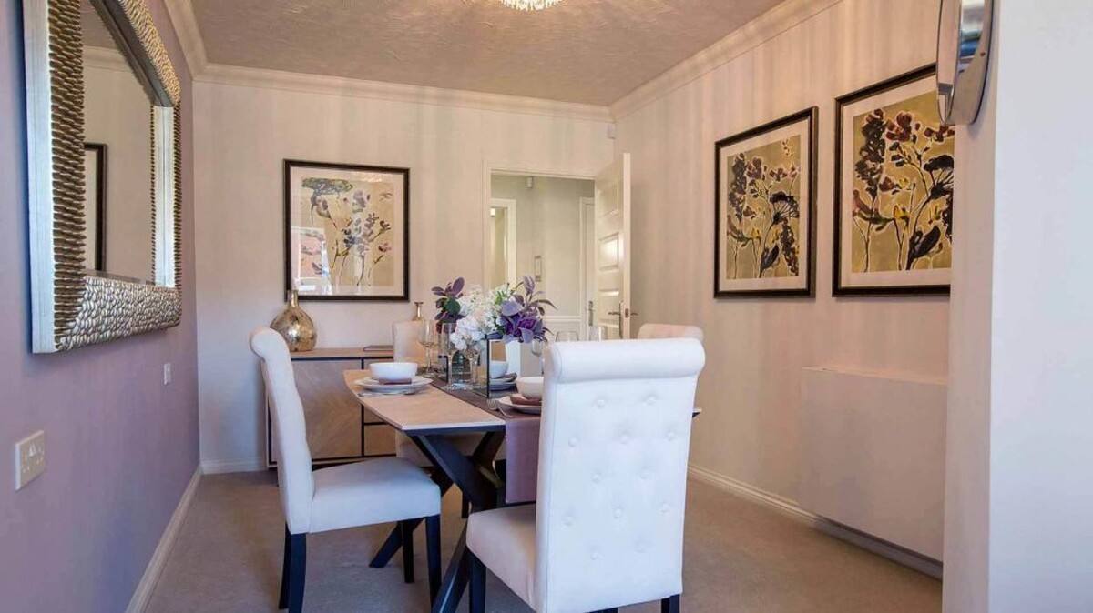 Images Churchill Living