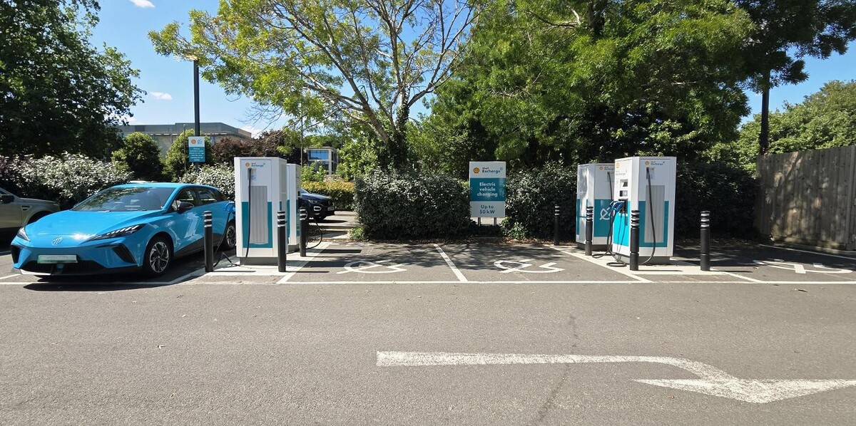 Images Shell Recharge Charging Station