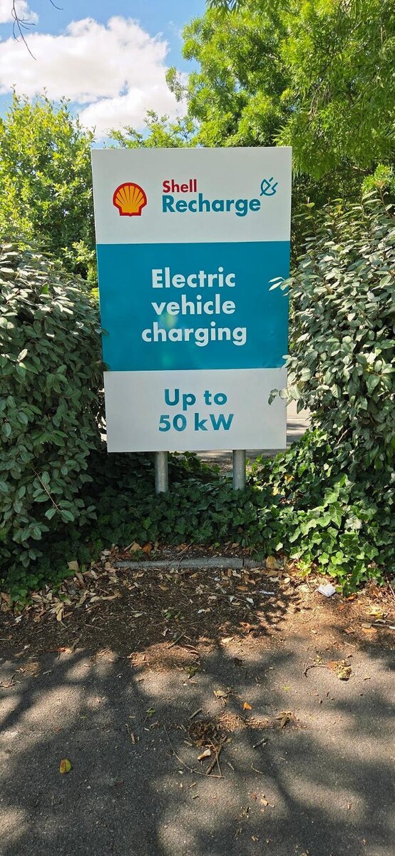 Images Shell Recharge Charging Station