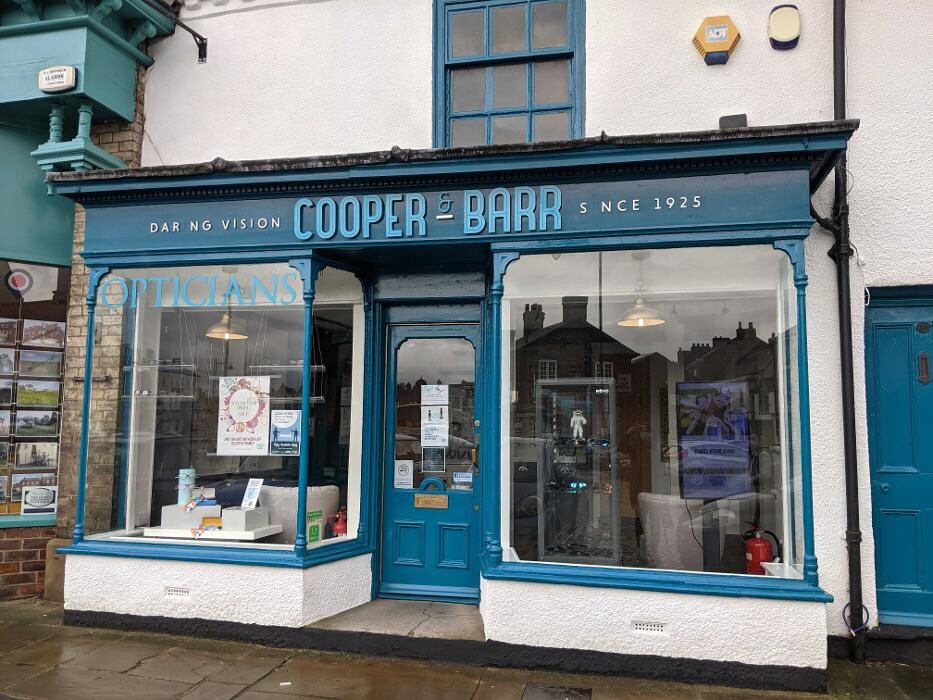 Images Cooper & Barr