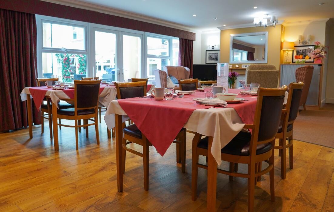 Images Park View Residential Care Home - Sanctuary Care