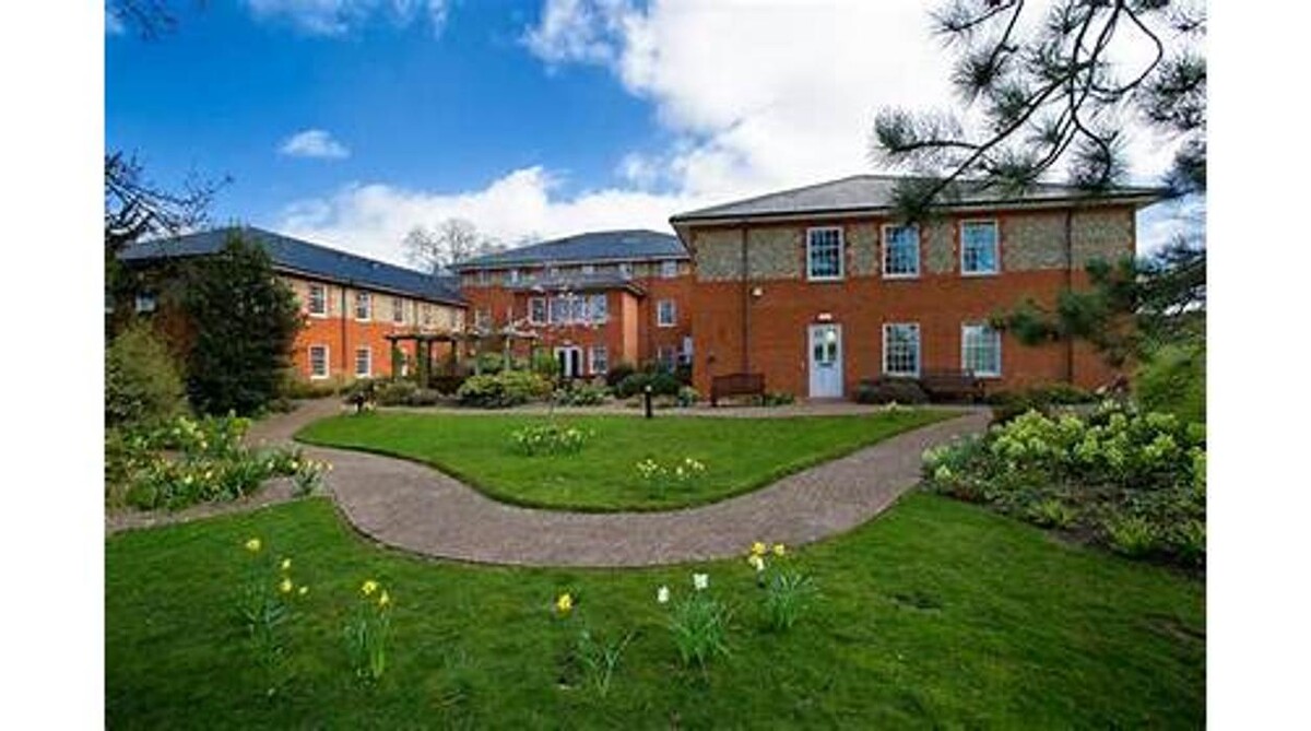 Images Watlington & District Residential and Nursing Home - Sanctuary Care