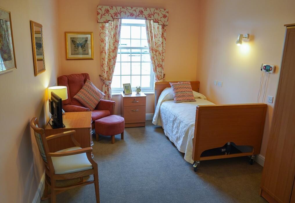 Images Watlington & District Residential and Nursing Home - Sanctuary Care