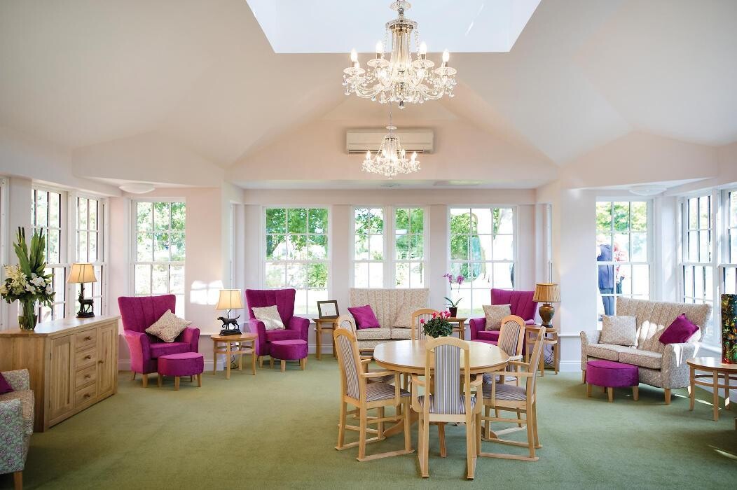 Images Watlington & District Residential and Nursing Home - Sanctuary Care