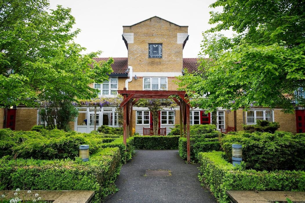 Images Aashna House Residential Care Home - Sanctuary Care