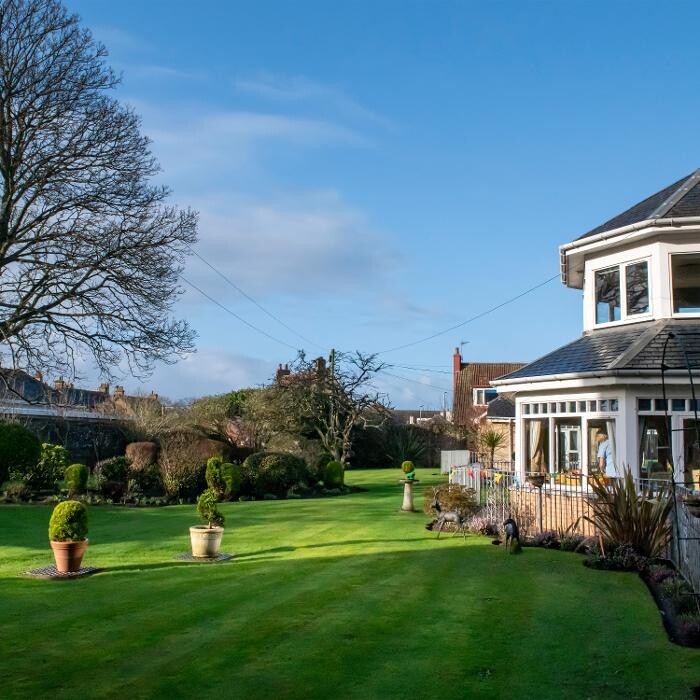 Images Glenfairn House Care Home - Sanctuary Care