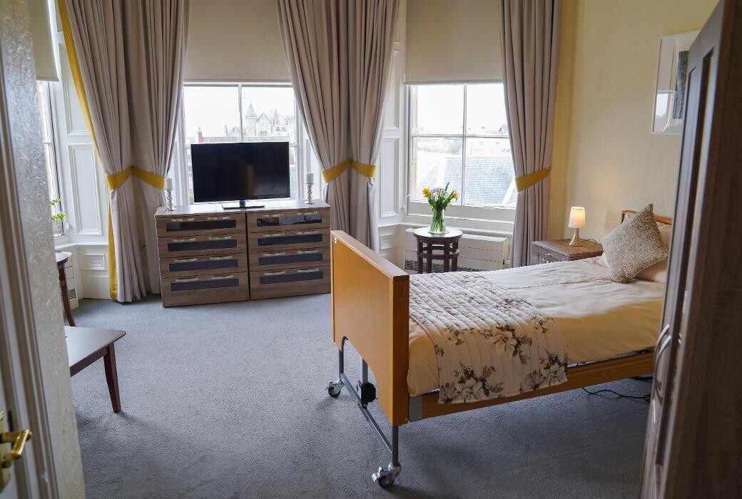 Images Glenfairn House Care Home - Sanctuary Care