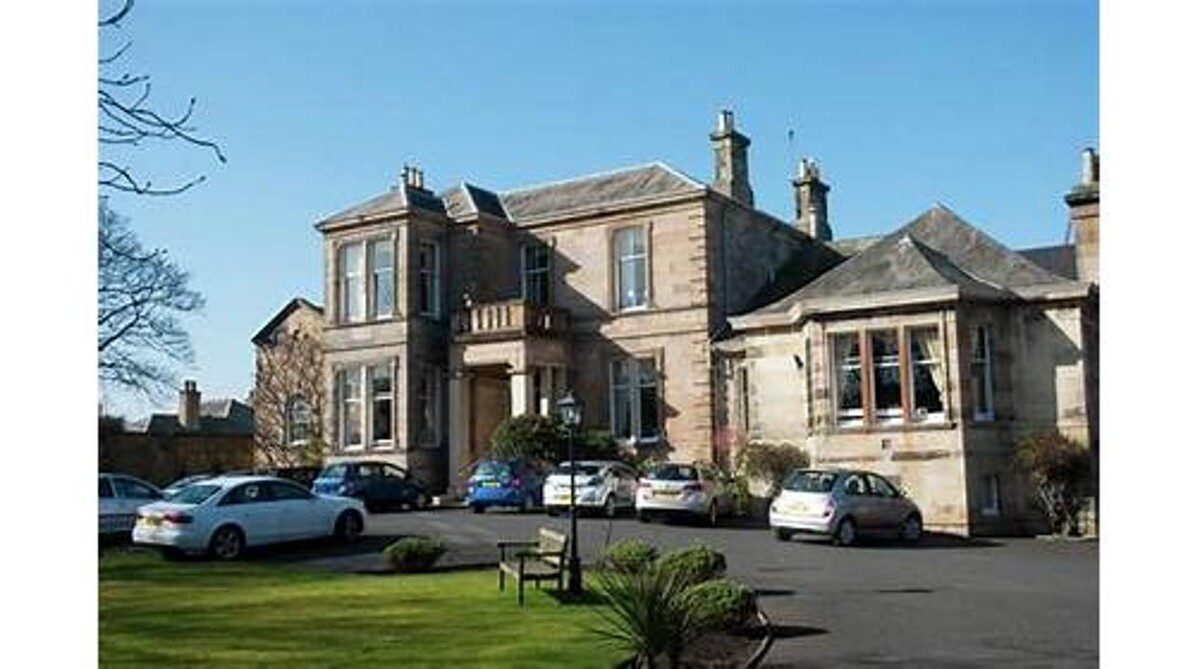 Images Glenfairn House Care Home - Sanctuary Care