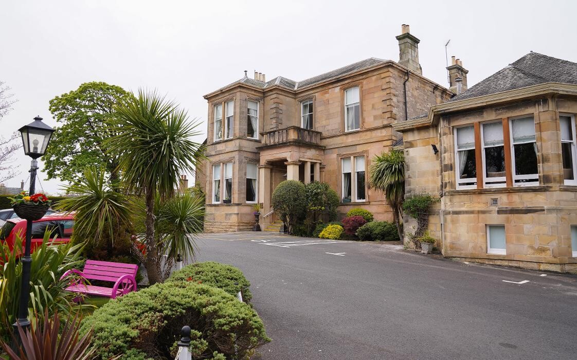 Images Glenfairn House Care Home - Sanctuary Care