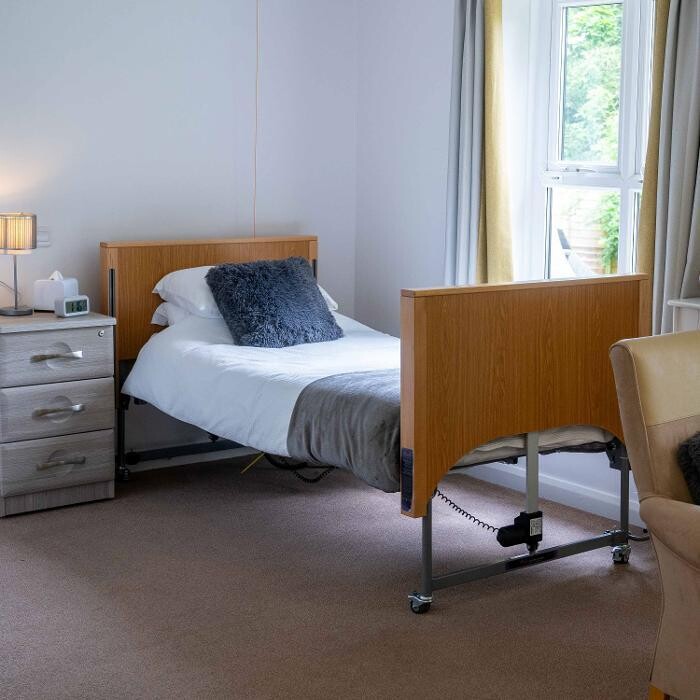 Images Basingfield Court Residential Care Home - Sanctuary Care
