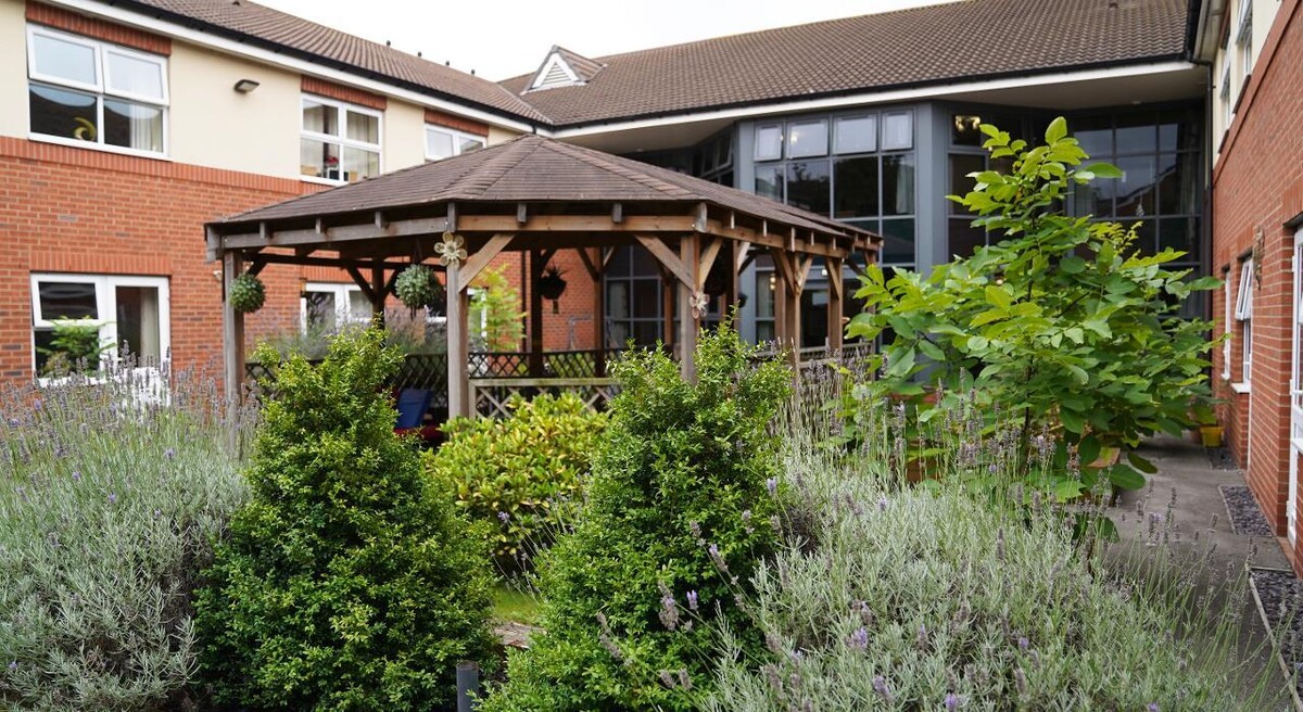 Images Briarscroft Residential Care Home - Sanctuary Care