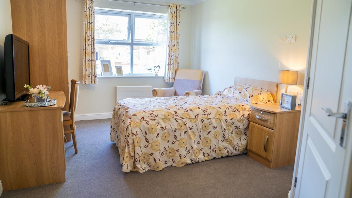Images Briarscroft Residential Care Home - Sanctuary Care