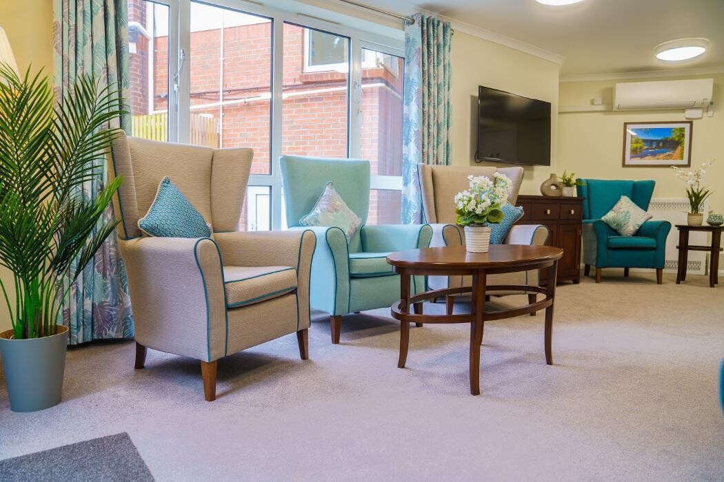 Images Ivydene Residential and Nursing Home - Sanctuary Care