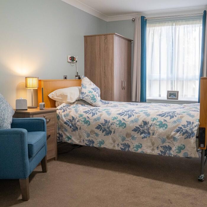 Images Rowanweald Residential and Nursing Home - Sanctuary Care