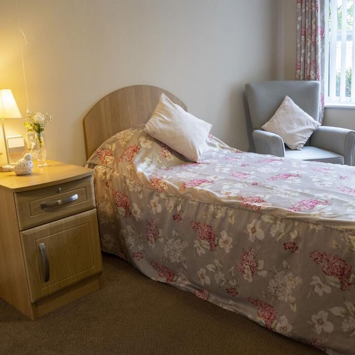 Images Castlecroft Residential Care Home - Sanctuary Care