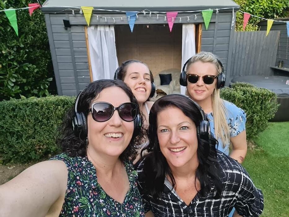 Images Cotswold Silent Discos