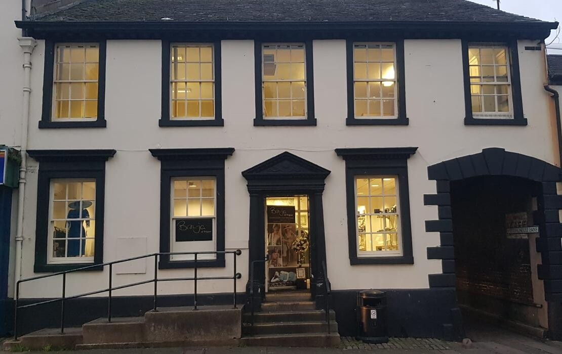 Images Bron-Ja Of Wigton