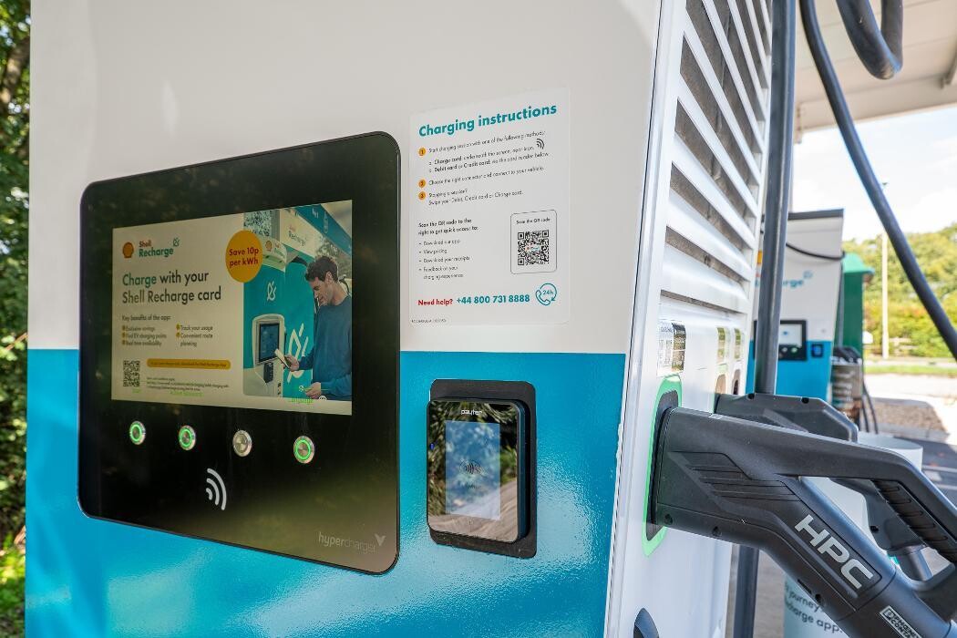 Images Shell Recharge Charging Station
