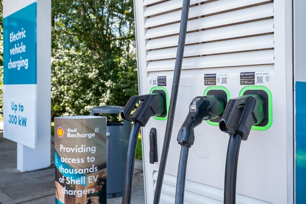 Images Shell Recharge Charging Station