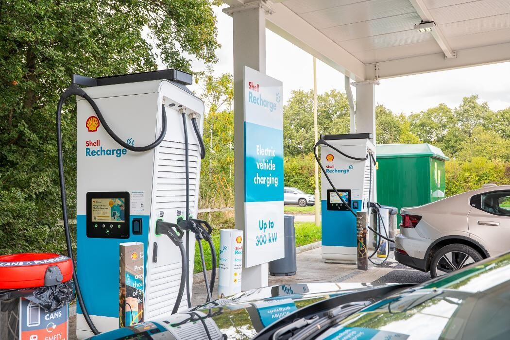 Images Shell Recharge Charging Station