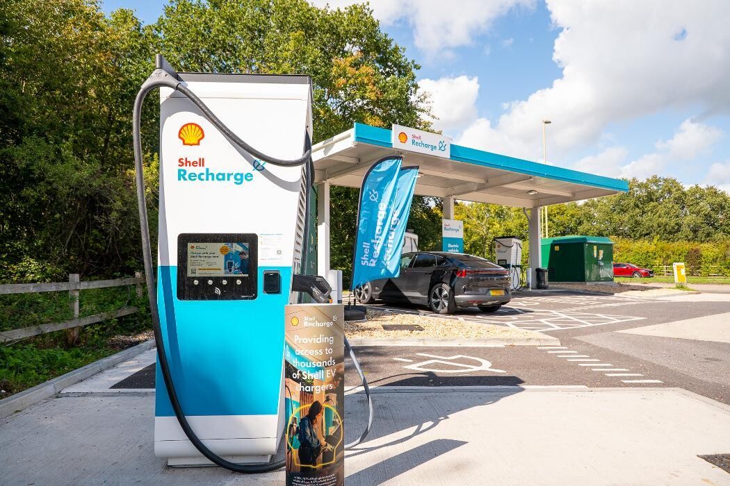 Images Shell Recharge Charging Station