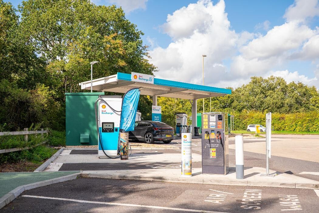 Images Shell Recharge Charging Station