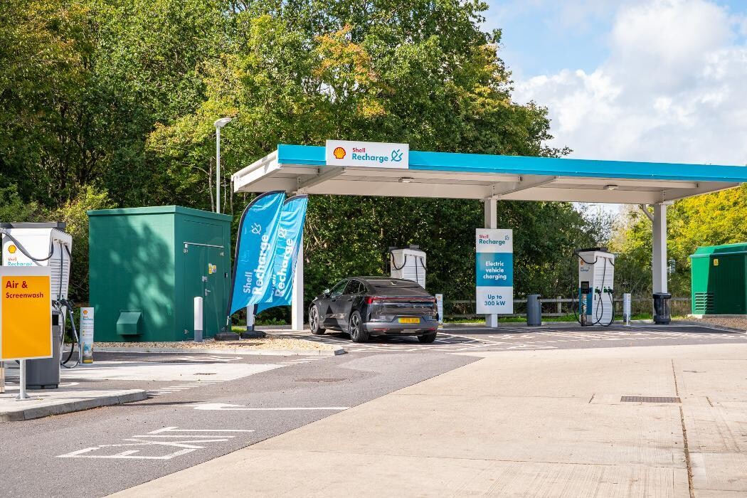 Images Shell Recharge Charging Station