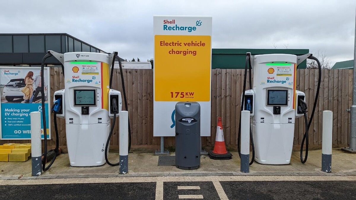 Images Shell Recharge Charging Station