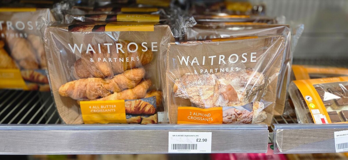 Images Shell Recharge Charging Station