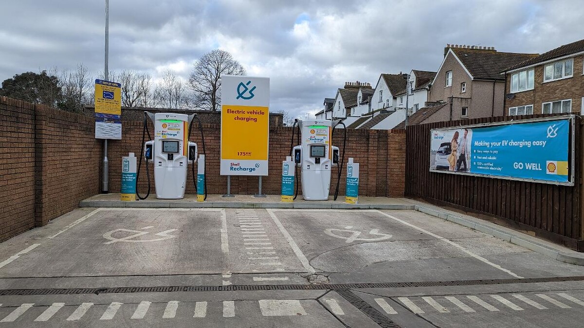 Images Shell Recharge Charging Station