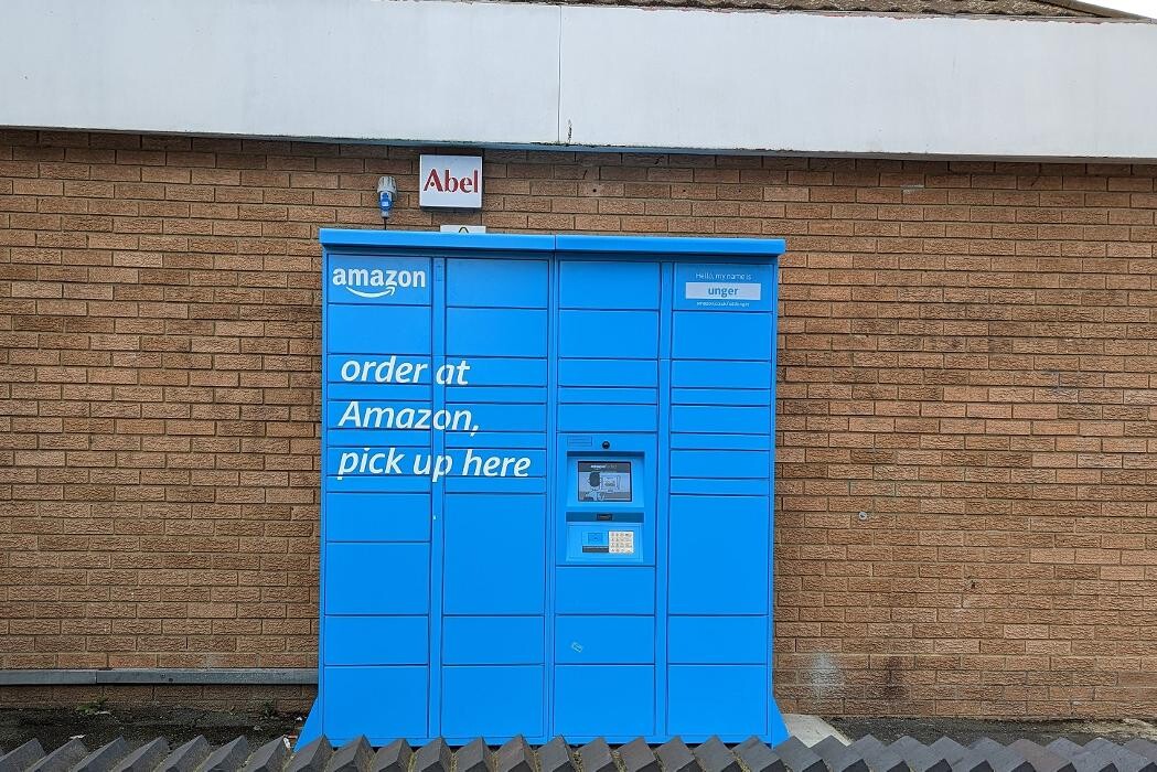 Images Shell Recharge Charging Station