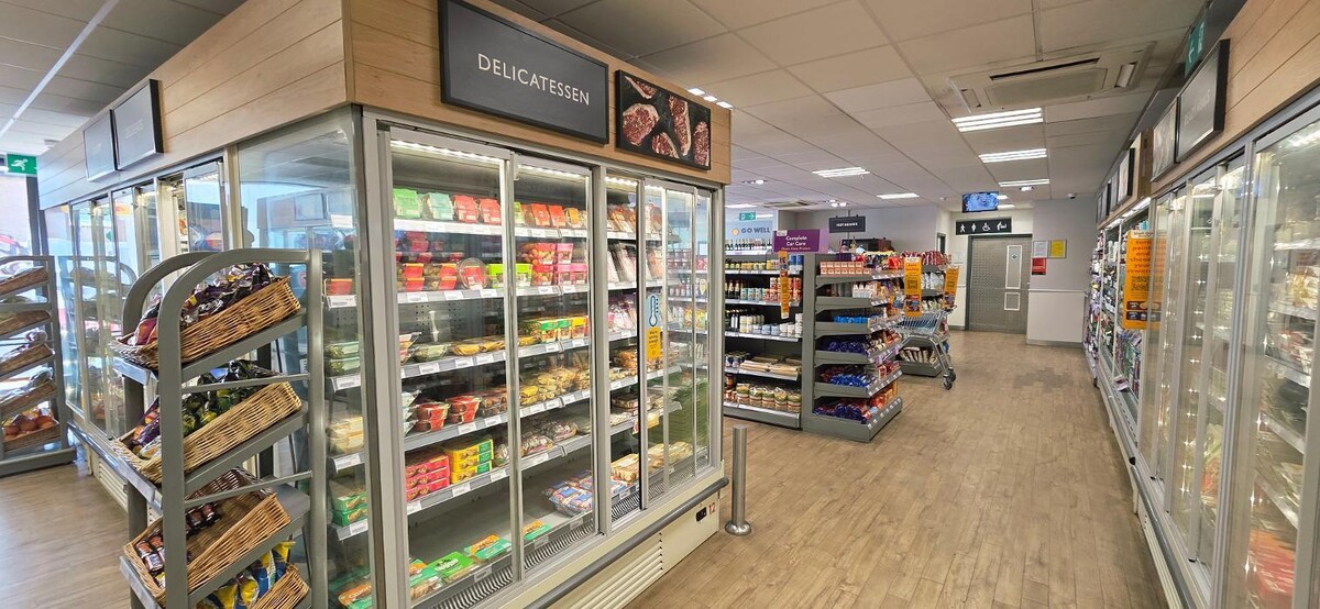 Images Shell Recharge Charging Station