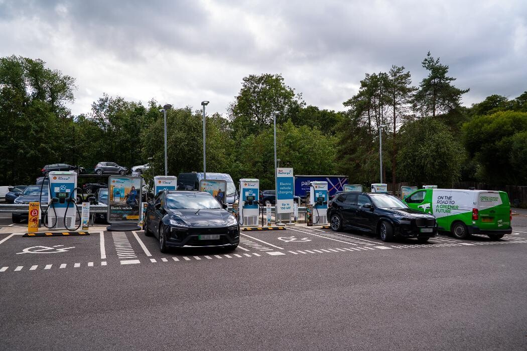 Images Shell Recharge Charging Station