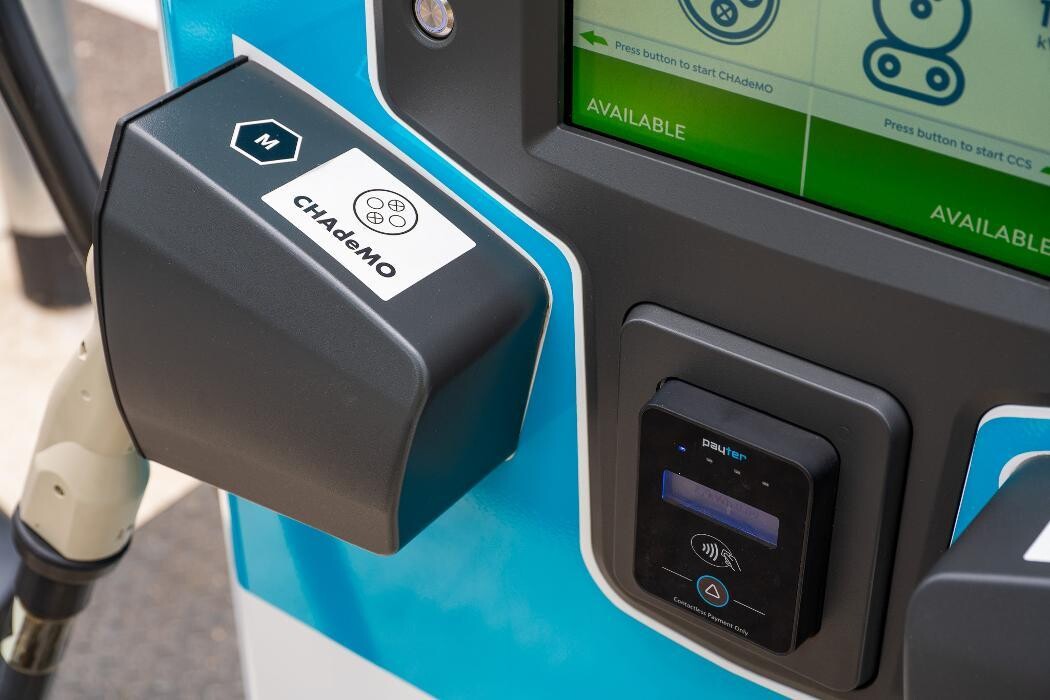 Images Shell Recharge Charging Station
