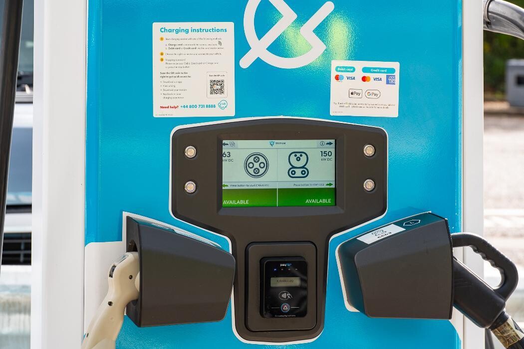 Images Shell Recharge Charging Station