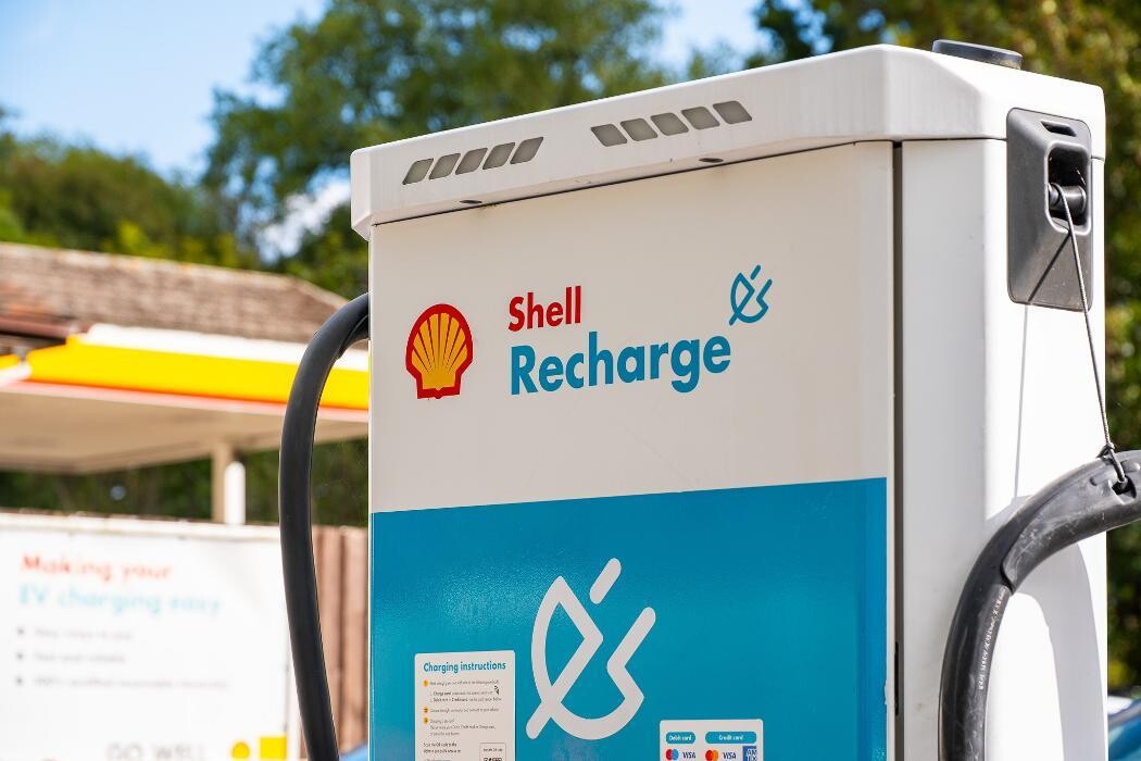 Images Shell Recharge Charging Station