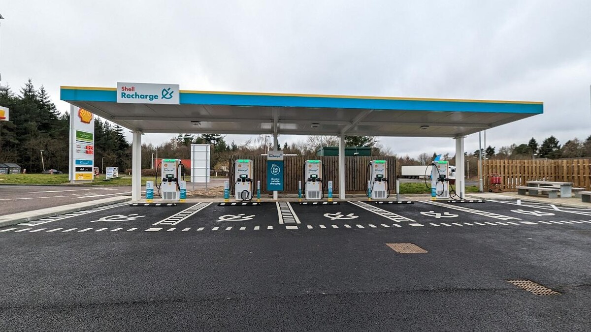 Images Shell Recharge Charging Station
