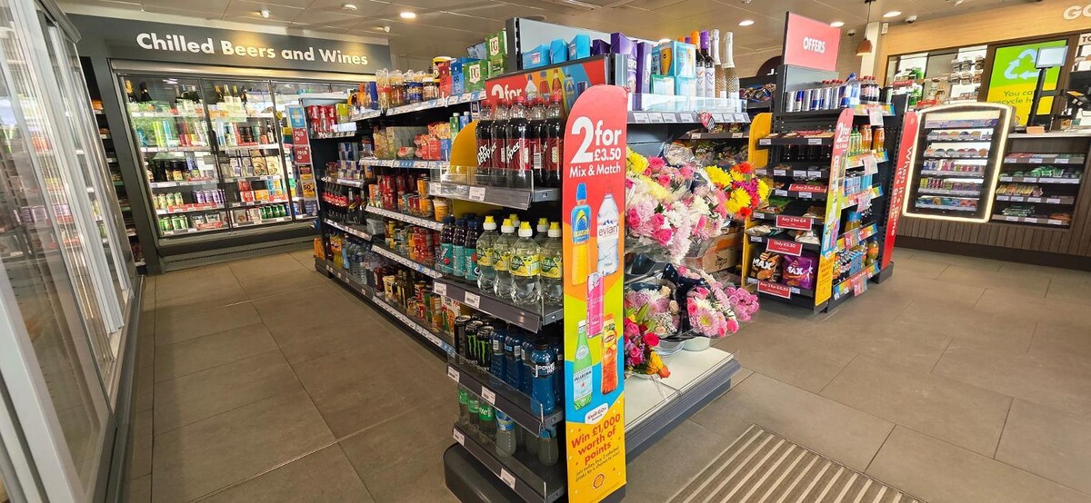 Images Shell Recharge Charging Station