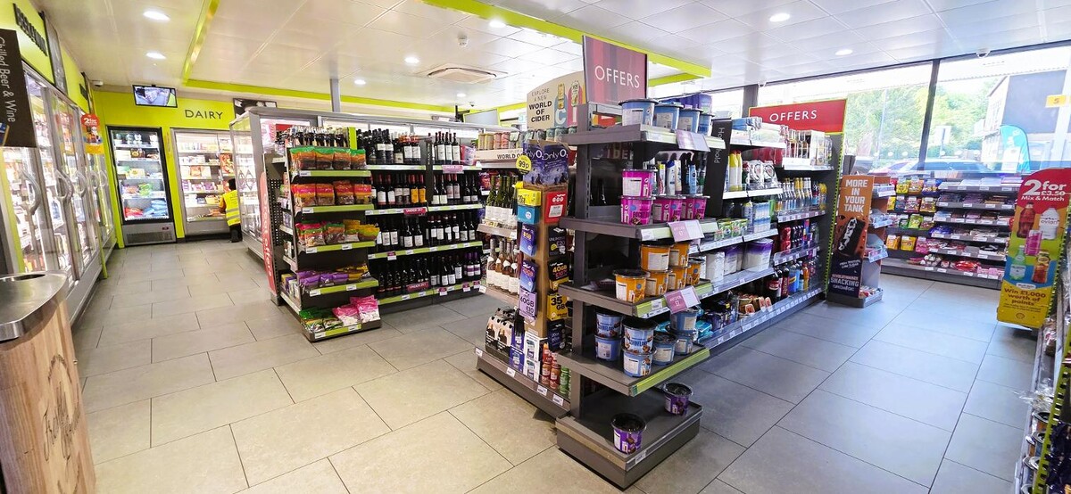 Images Shell Recharge Charging Station