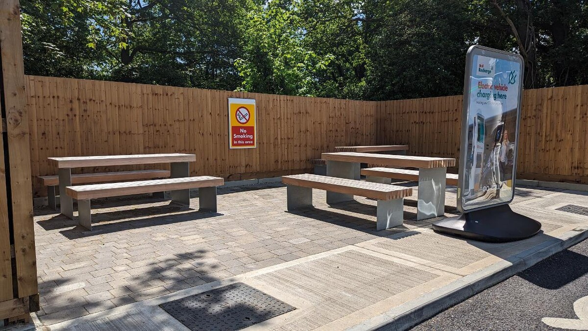 Images Shell Recharge Charging Station