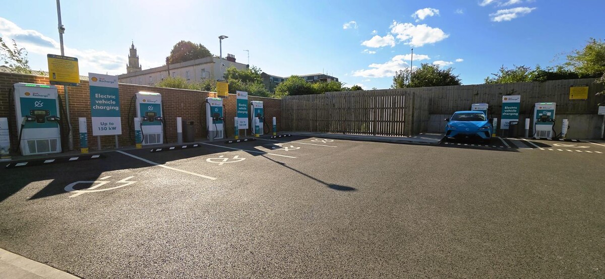 Images Shell Recharge Charging Station