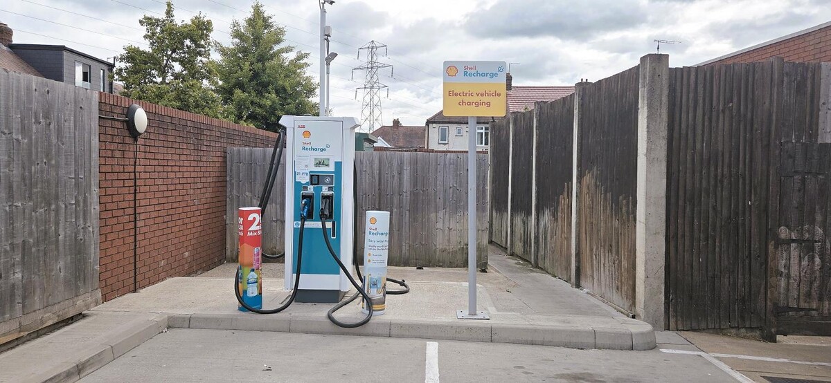 Images Shell Recharge Charging Station