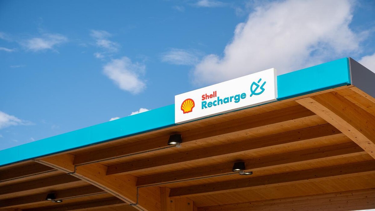 Images Shell Recharge Charging Station