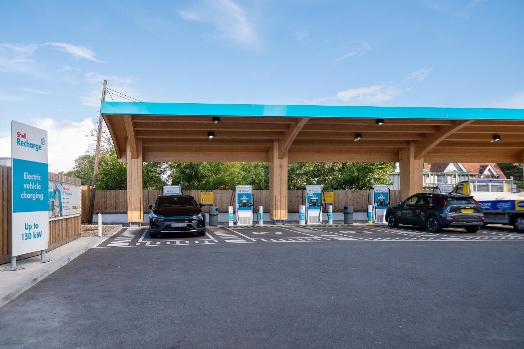 Images Shell Recharge Charging Station